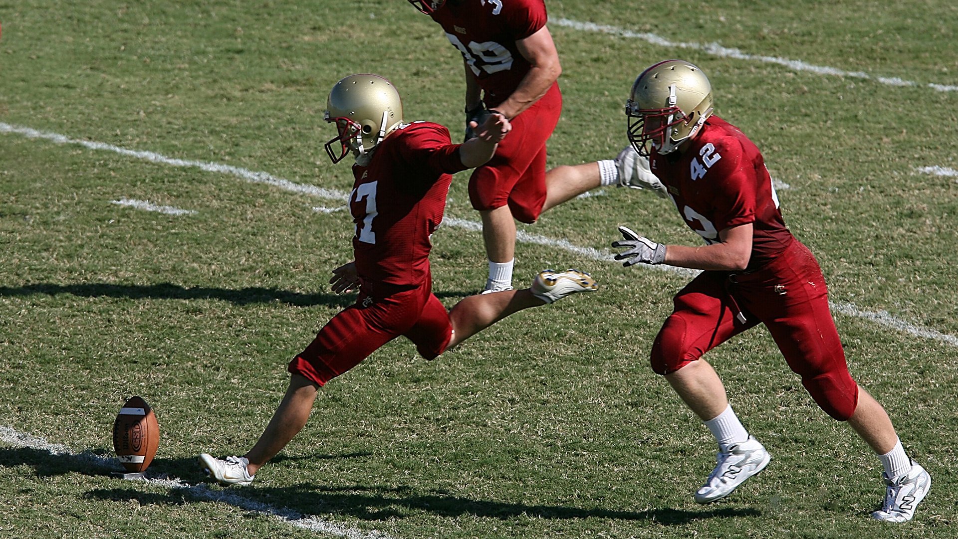 _无人机击球赛:科技助力传统运动升级_,无人机比赛视频